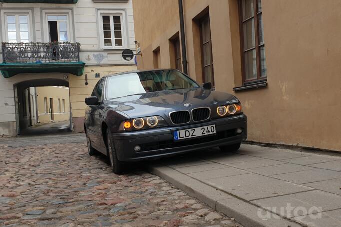BMW 5 Series E39 Sedan 4-doors