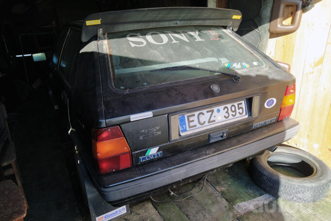 Lancia Delta 1 generation Hatchback