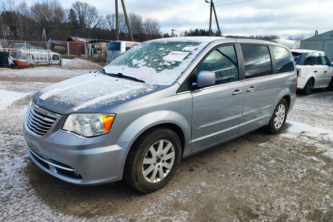 Chrysler Town & Country 5 generation [restyling]