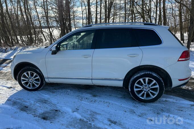 Volkswagen Touareg 2 generation Crossover