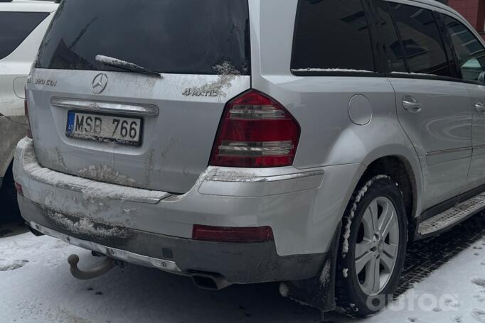 Mercedes-Benz GL-Class X164 SUV