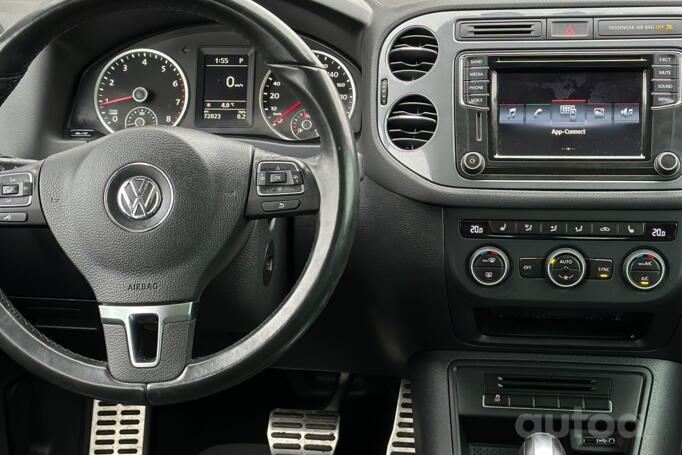 Volkswagen Tiguan 1 generation [restyling] Crossover