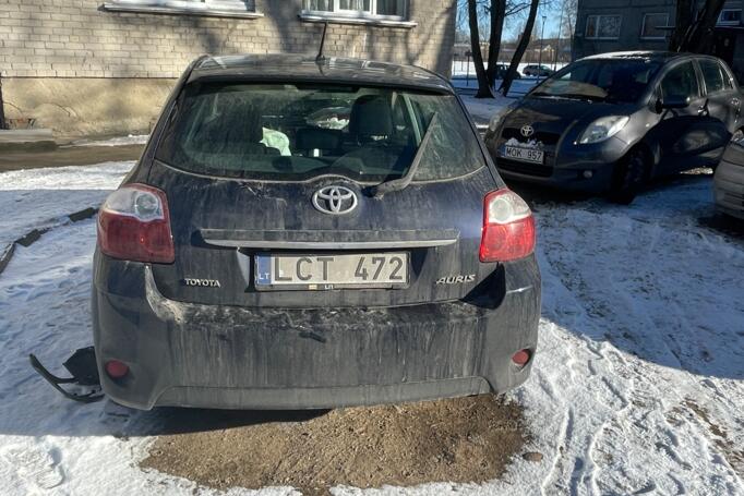 Toyota Auris 1 generation [restyling] Hatchback 5-doors