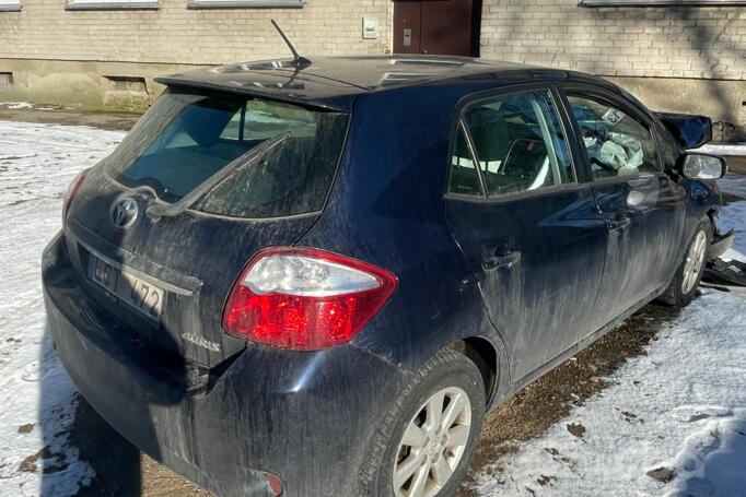 Toyota Auris 1 generation [restyling] Hatchback 5-doors