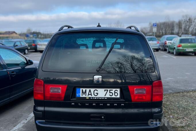 SEAT Alhambra 1 generation [restyling] Minivan