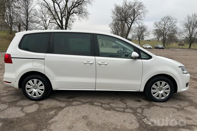 Volkswagen Sharan 2 generation Minivan 5-doors