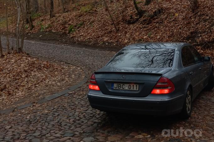 Mercedes-Benz E-Class W211 Sedan