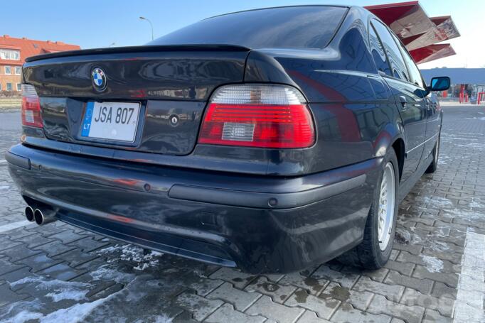 BMW 5 Series E39 Sedan 4-doors