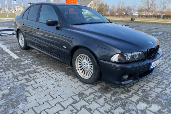 BMW 5 Series E39 Sedan 4-doors