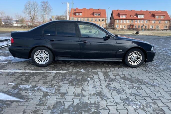 BMW 5 Series E39 Sedan 4-doors