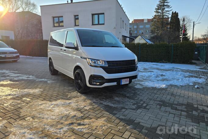 Volkswagen Transporter T6 Kombi minivan 4-doors