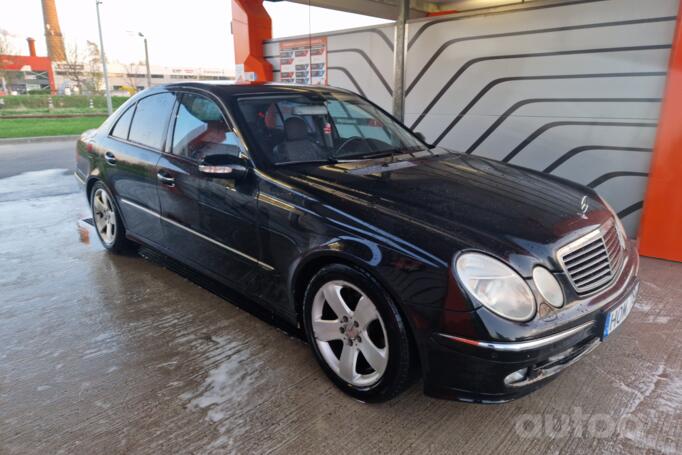 Mercedes-Benz E-Class W211 Sedan