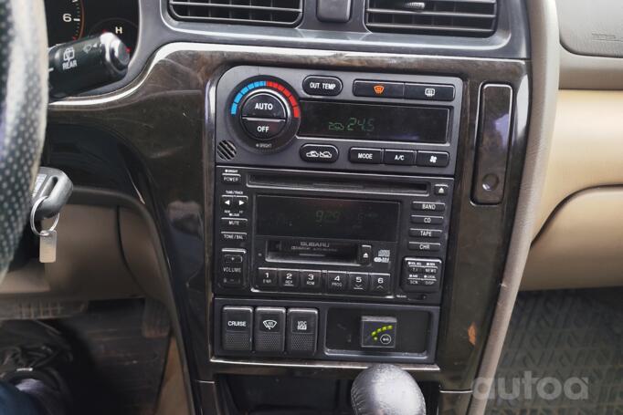 Subaru Outback 2 generation wagon 5-doors