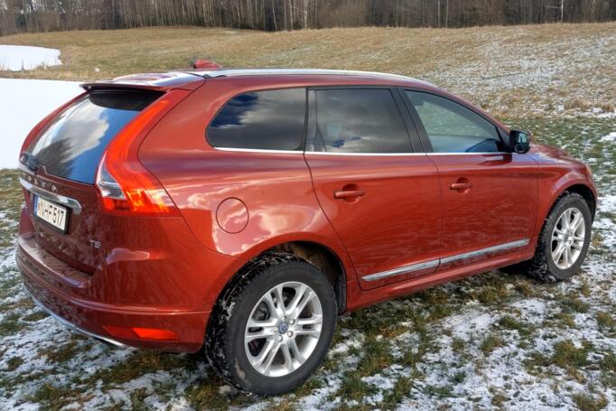 Volvo XC60 1 generation [restyling] Crossover