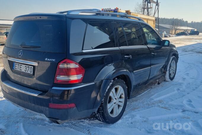 Mercedes-Benz GL-Class X164 SUV