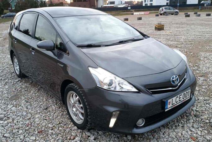 Toyota Prius Plus