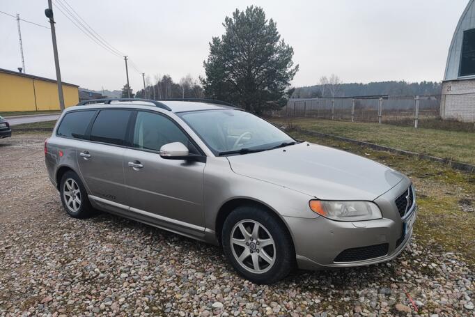 Volvo V70 3 generation wagon