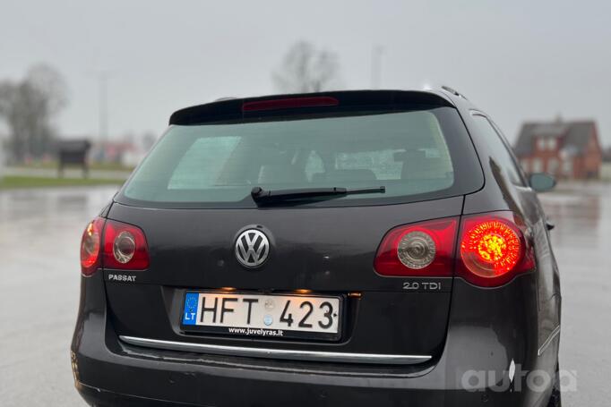 Volkswagen Passat B6 wagon 5-doors