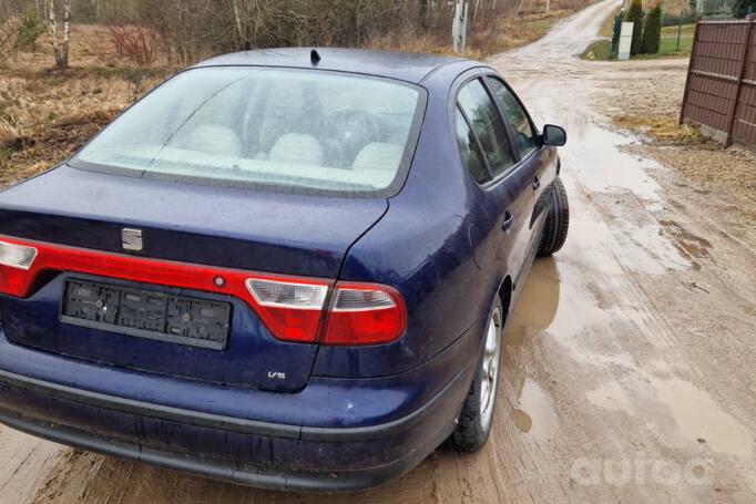 SEAT Toledo 2 generation Sedan