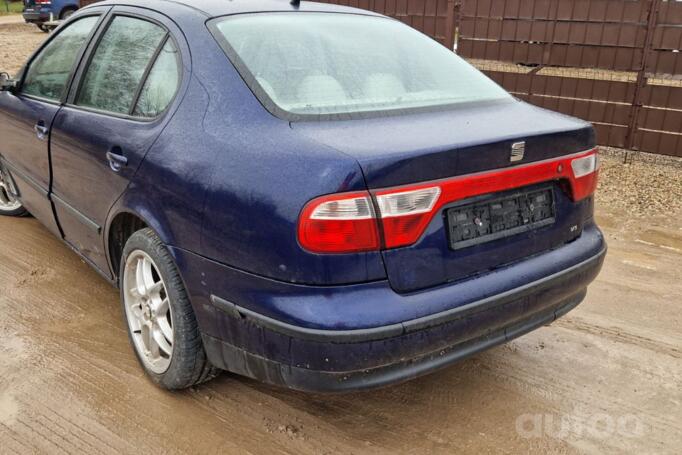 SEAT Toledo 2 generation Sedan