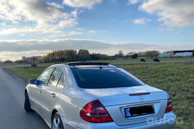 Mercedes-Benz E-Class W211 Sedan