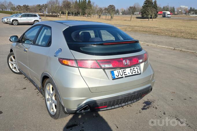 Honda Civic 8 generation [restyling] Hatchback 5-doors