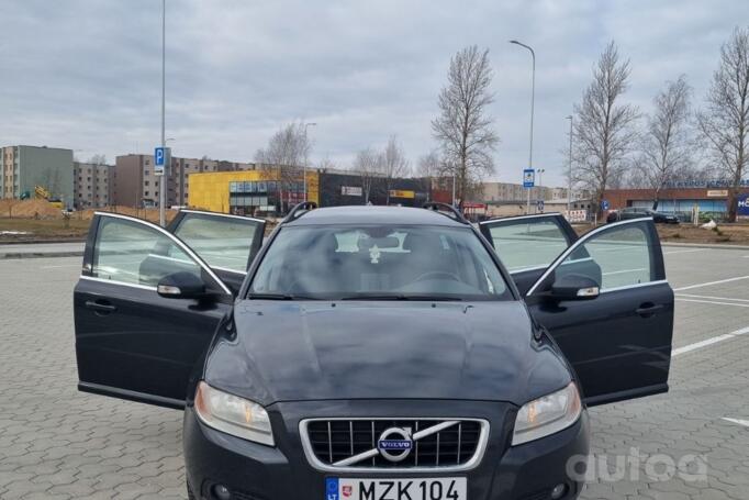 Volvo V70 3 generation wagon