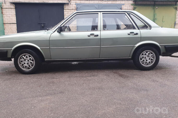 Audi 80 B2 Sedan