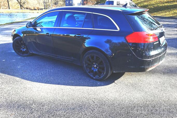 Opel Insignia A Sports Tourer wagon 5-doors