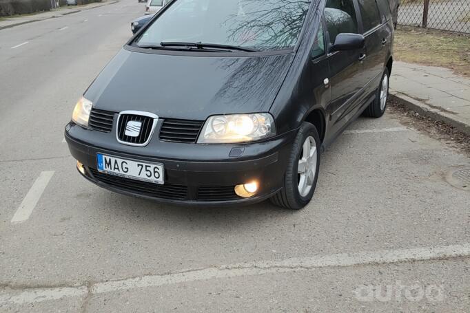 SEAT Alhambra 1 generation [restyling] Minivan