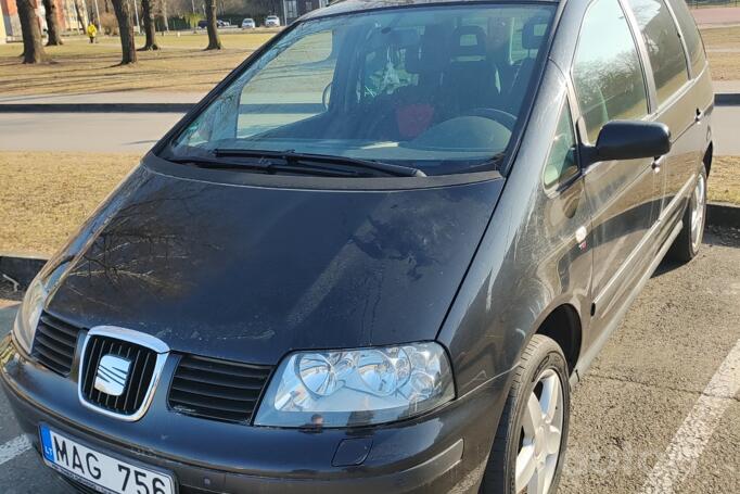 SEAT Alhambra 1 generation [restyling] Minivan