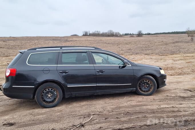 Volkswagen Passat B6 wagon 5-doors