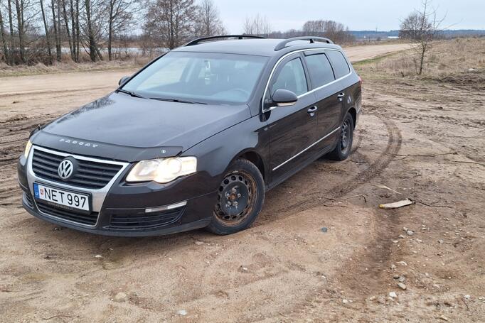 Volkswagen Passat B6 wagon 5-doors