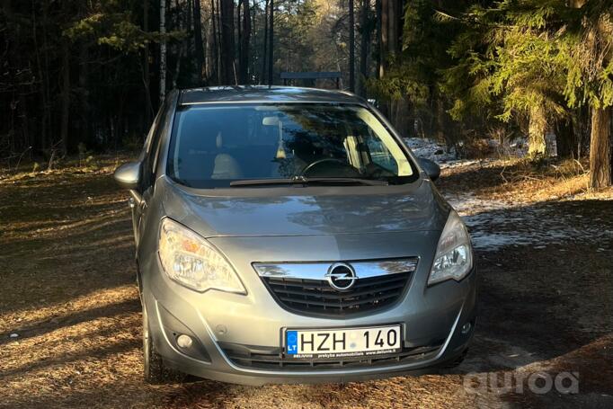 Opel Meriva 2 generation Minivan