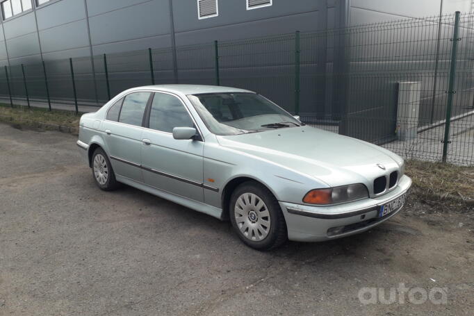 BMW 5 Series E39 Sedan 4-doors