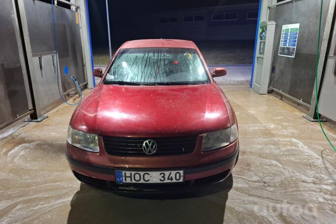 Volkswagen Passat B5 Sedan 4-doors