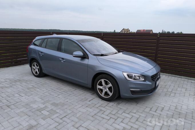 Volvo V60 1 generation [restyling] wagon 5-doors