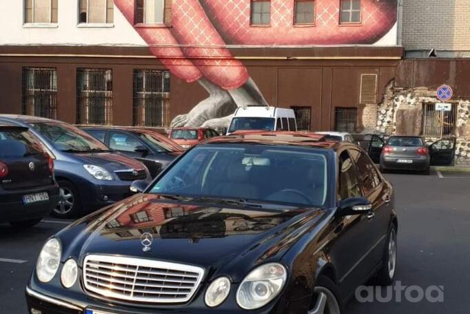 Mercedes-Benz E-Class W211 Sedan