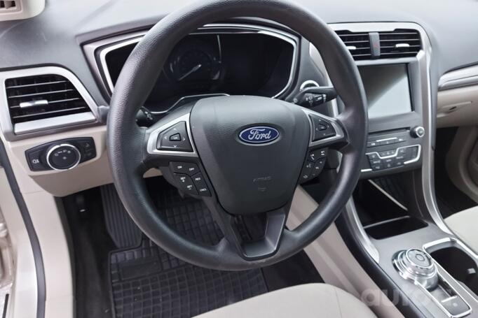 Ford Fusion (North America) 2 generation [restyling] Sedan