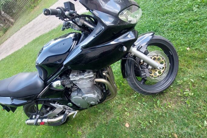 Suzuki GSF600S
