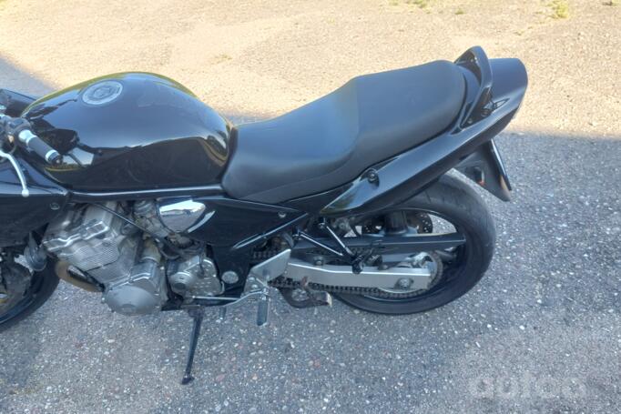 Suzuki GSF600S