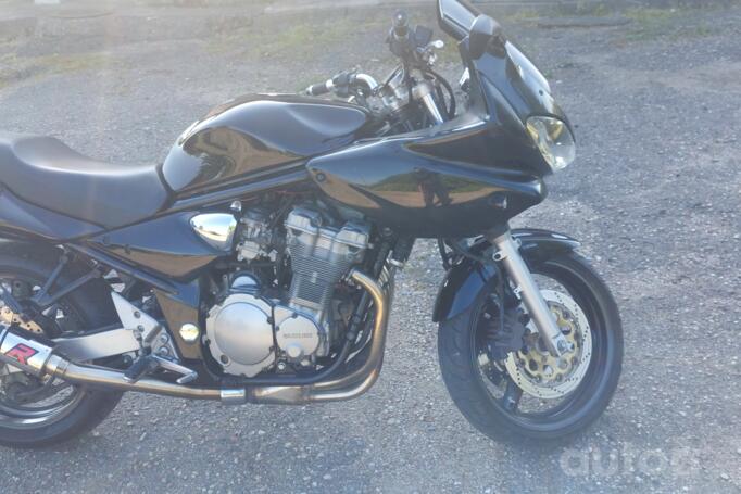 Suzuki GSF600S