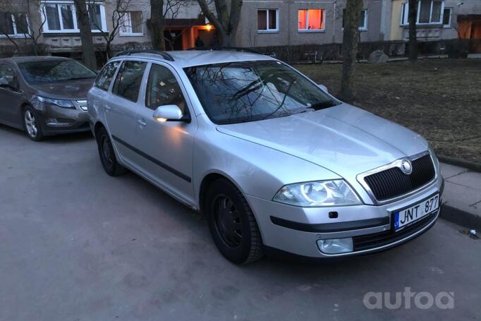 Skoda Octavia 2 generation Combi wagon 5-doors