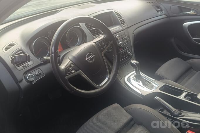 Opel Insignia A Sedan 4-doors