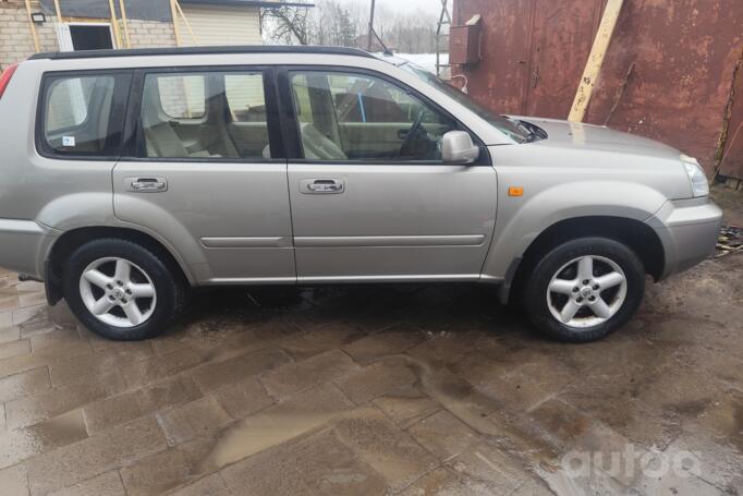 Nissan X-Trail T30 Crossover