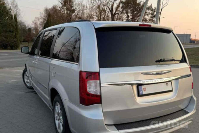 Chrysler Town and Country