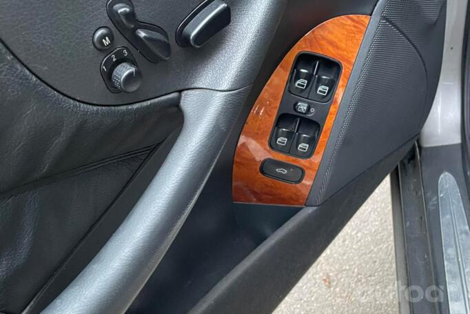 Mercedes-Benz CLK-Class C209 Coupe-Hardtop