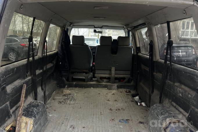 Volkswagen Caravelle T4 Minivan