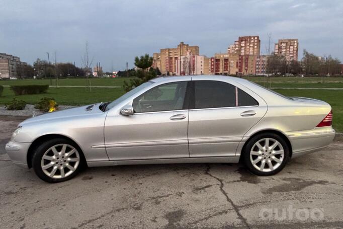 Mercedes-Benz S-Class W220 [restyling] Sedan 4-doors
