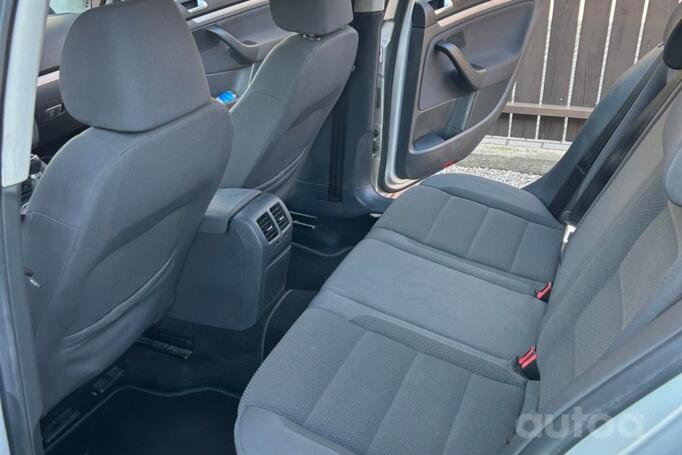 Volkswagen Golf 5 generation Hatchback 5-doors